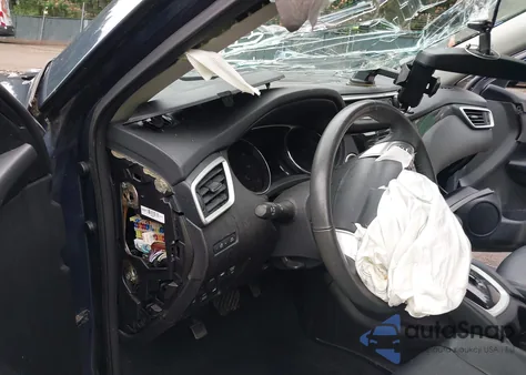 2015 Nissan Rogue Sl z USA, uszkodzony, nr VIN 5N1AT2MV9FC908429